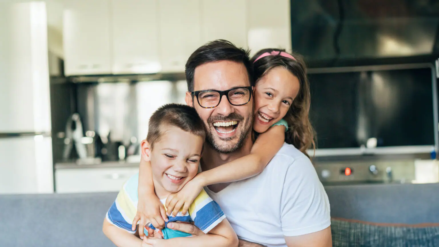 Fathers-Day-resized - Richard J Rogers, DMD Father with two children smiling